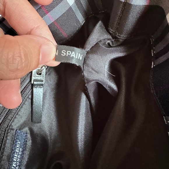 🌸🌸🥰LoW STARt Burberry handbag black. EUC‼️ - Picture 4 of 10